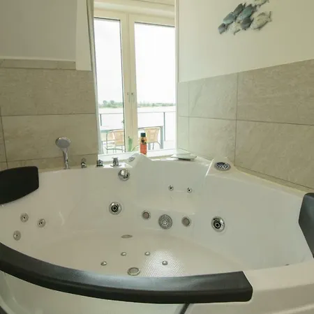 Luxuswohnung Pazifik Weser Wellness Whirlpool Brake  Exterior photo